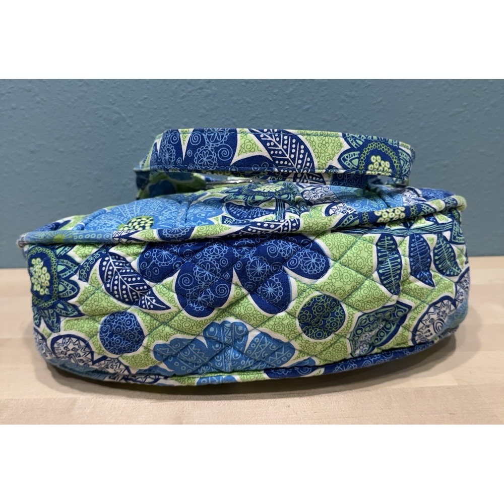 Vera Bradley Rare HTF Clare Crossbody Saddle Bag in Doodle Daisy Green & Blue's - Picture 6 of 16